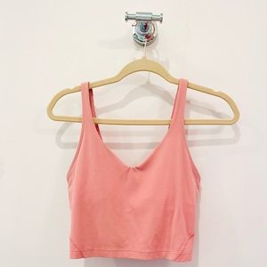 Lululemon Pink cropped aligned top size 6!✨🎀